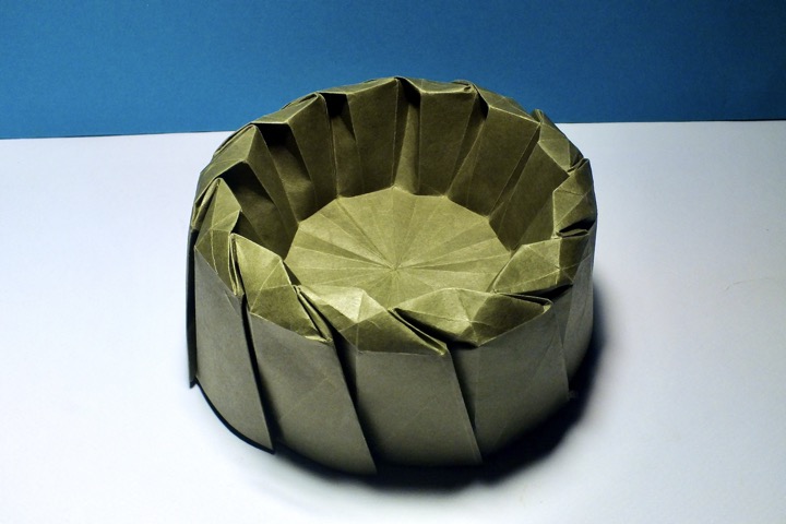 21. Braided bowl (Ilan Garibi)
