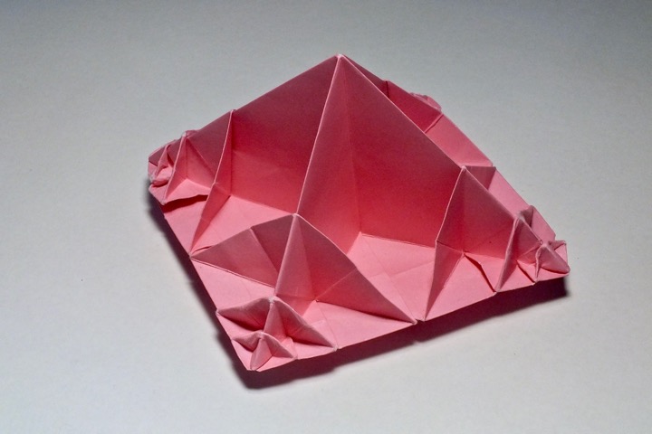 36. Pyramid (Jun Maekawa)