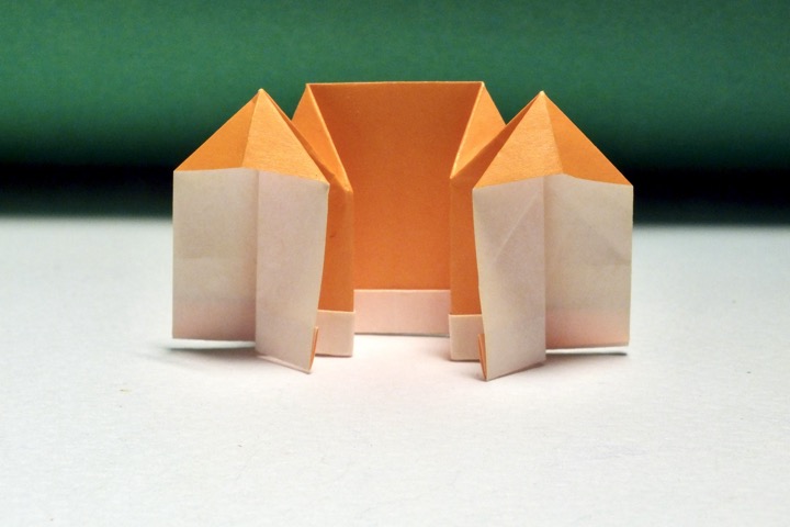 9. Houses (Kunihiko Kasahara)