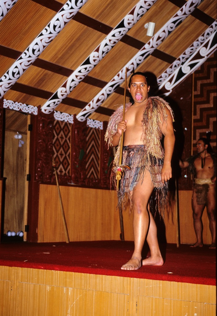 Maori show, Rotorua, 11/1999