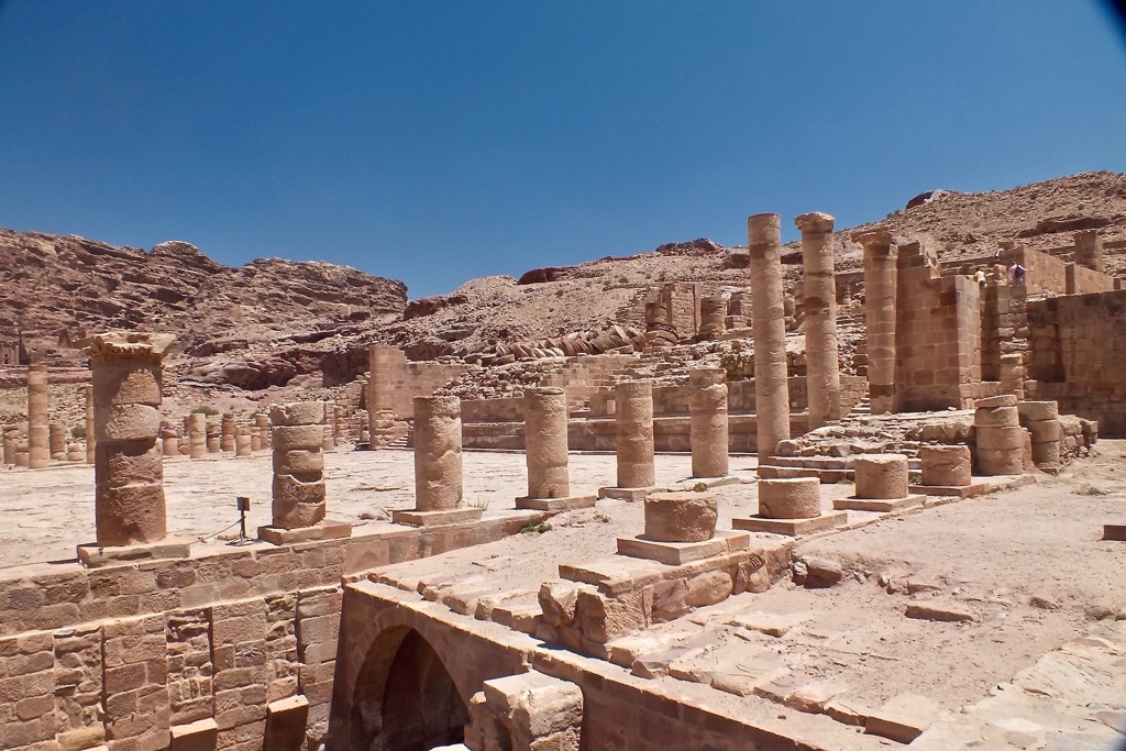 Great Temple of Dushrat, Petra, 06/2017
