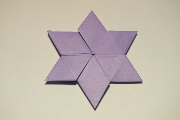 16.2. Double-sided 6-pointed star (J. Montroll)