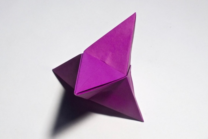 32. Tall stellated tetrahedron (R. Cashdollar)