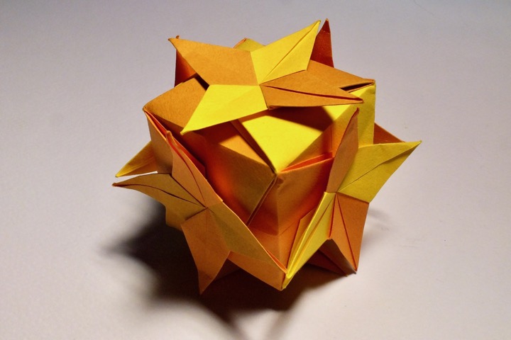 16. Compass cube (Ekaterina Lukasheva)