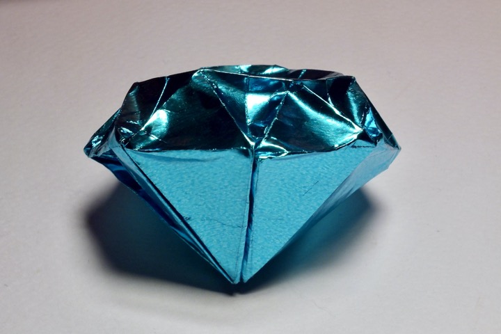 27. Diamond (Satoshi Kamiya)