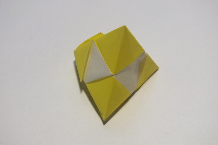 4. Fancy tetrahedron (John Montroll)