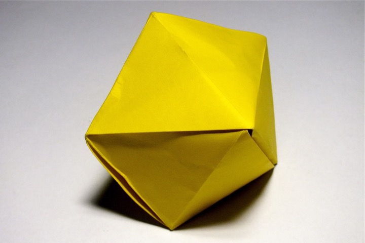 45. Pentagonal dipyramid in a sphere