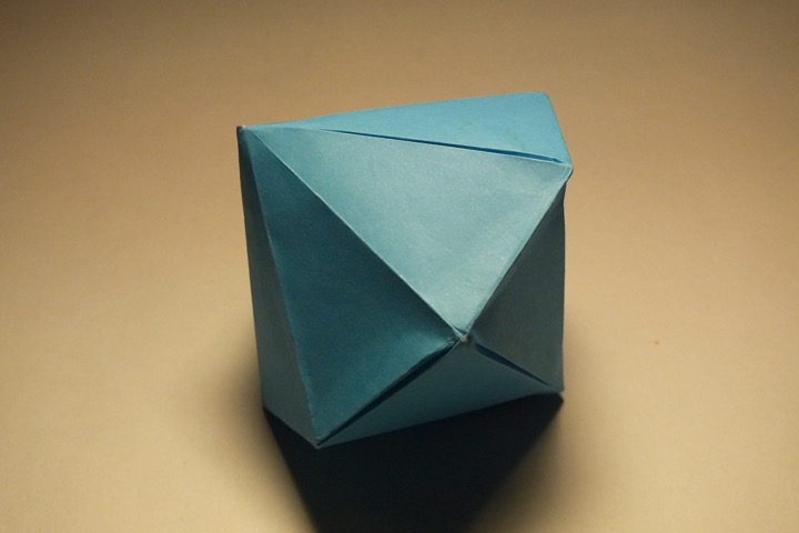 55. Heptagonal dipyramid in a sphere