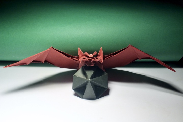 17. Bat (Yoo Tae Yong)