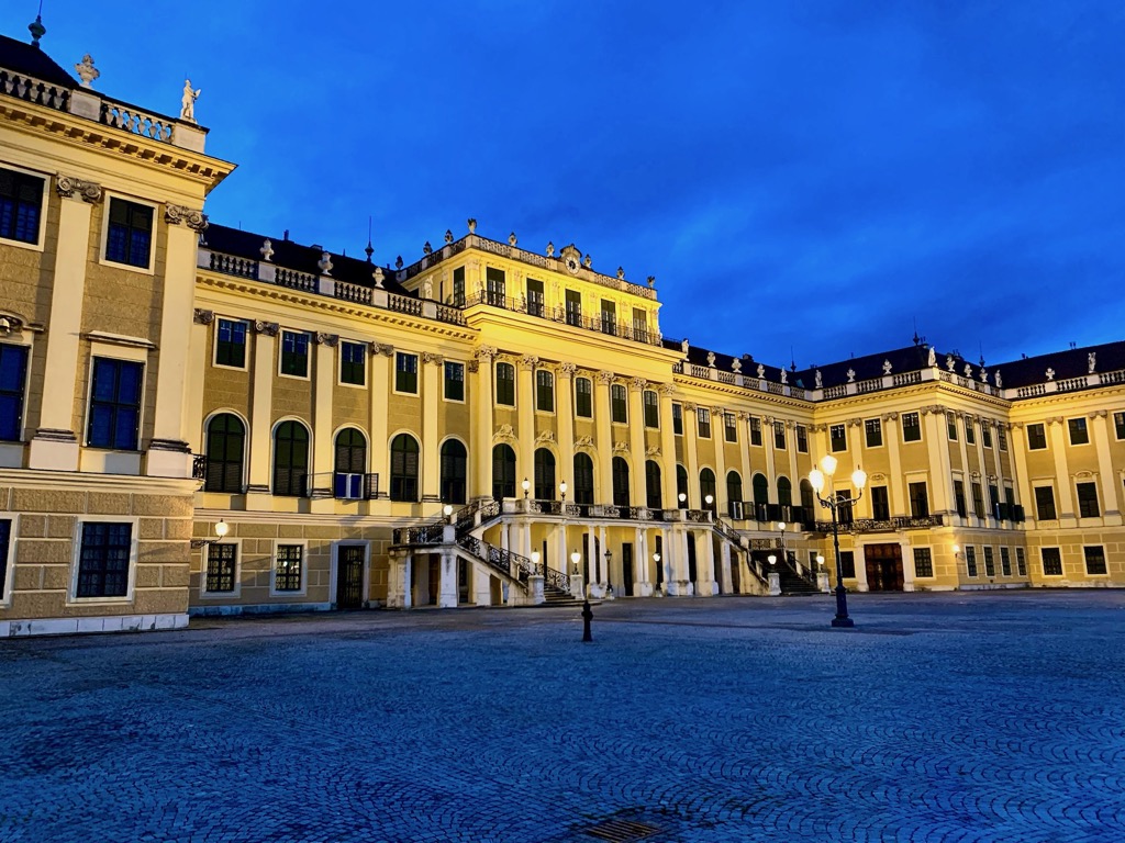 Schloss Schonbrunn, Vienna, 12/2020