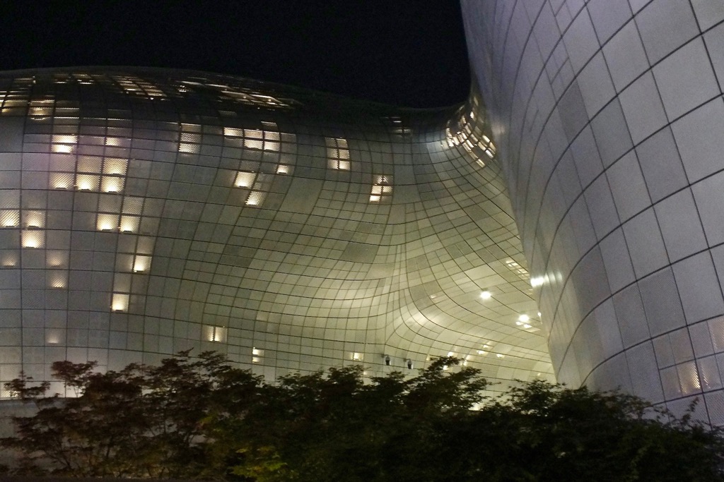 Dongdaemun design plaza, Seoul, 05/2019