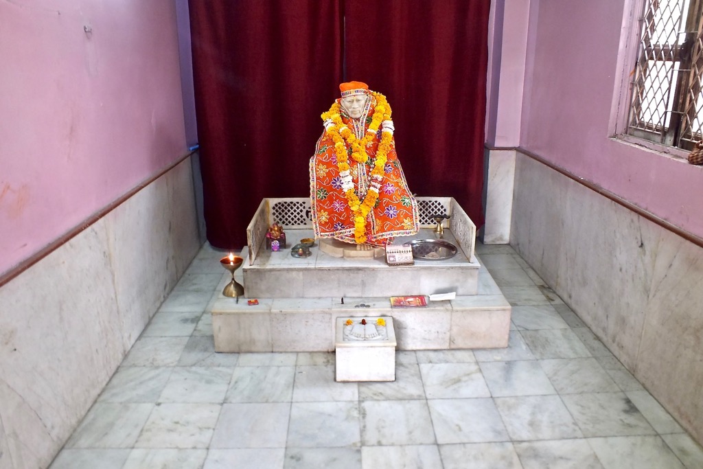 Jhandewalan Hanuman tp., Delhi, 11/2016