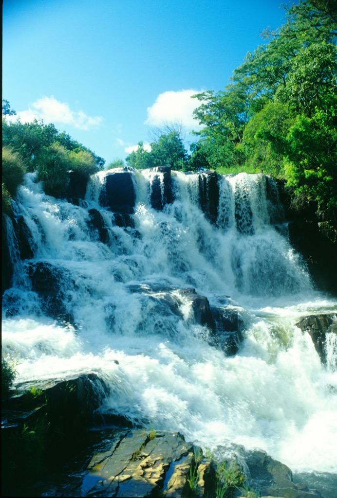 Nyangombe Falls, 01/2002